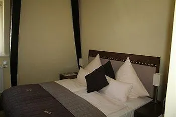 Merian Hotel 3*