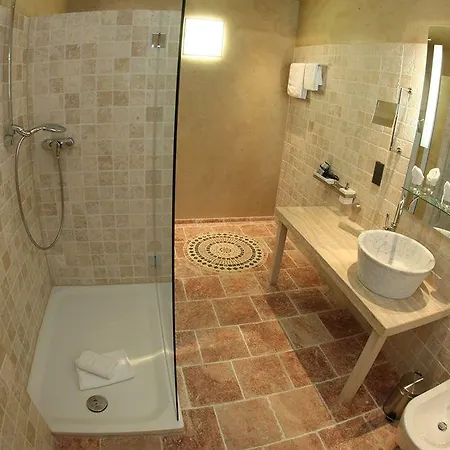 Merian Hotel 3*