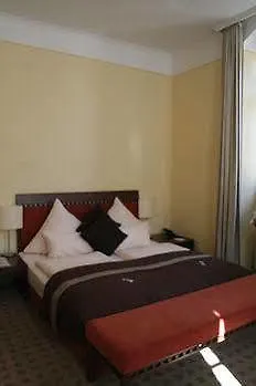 Hotel Merian 3*